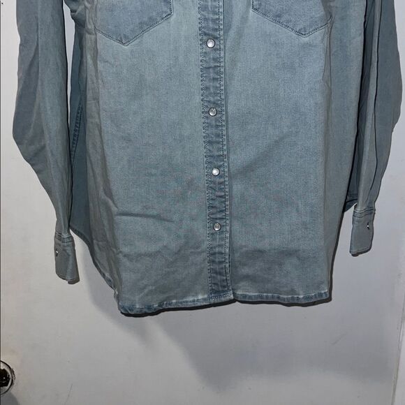 LEVIS The Ultimate Western Light Indigo Denim Shirt-1X NWOT! - Picture 4 of 11